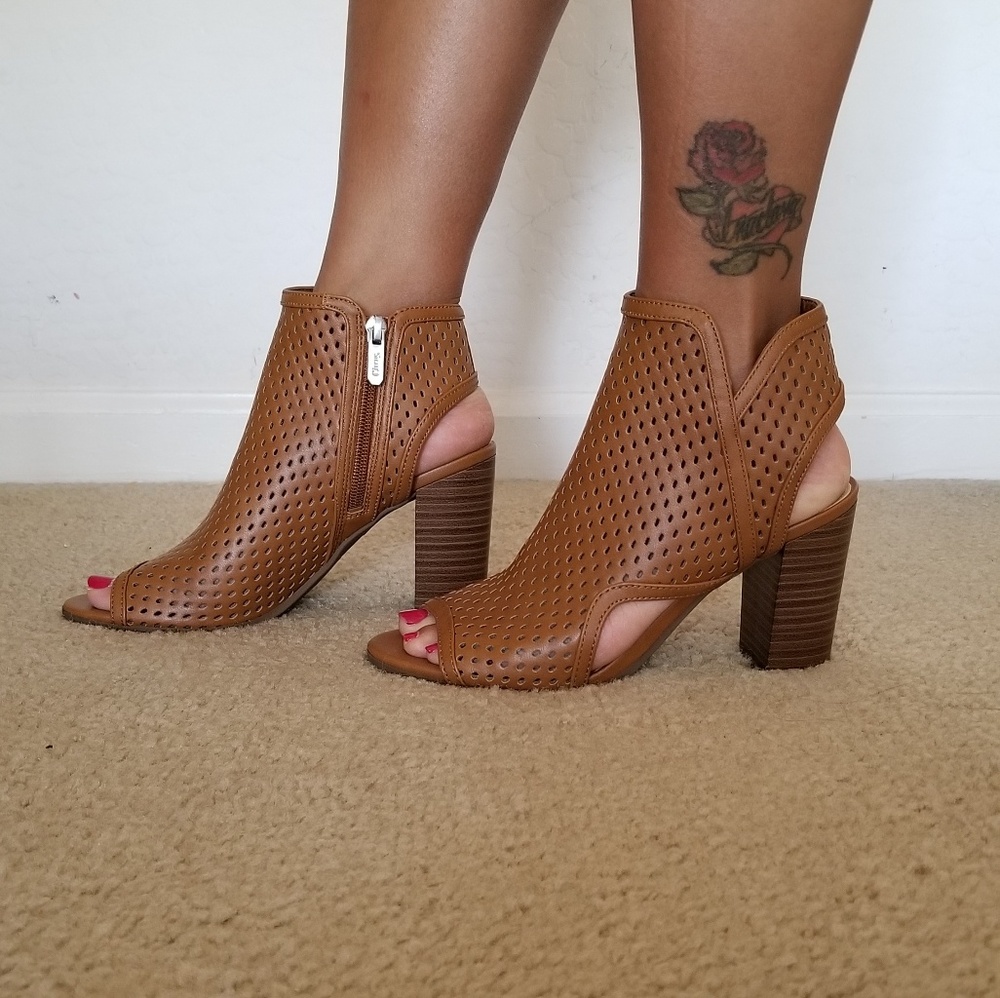 NIB Open toe bootie